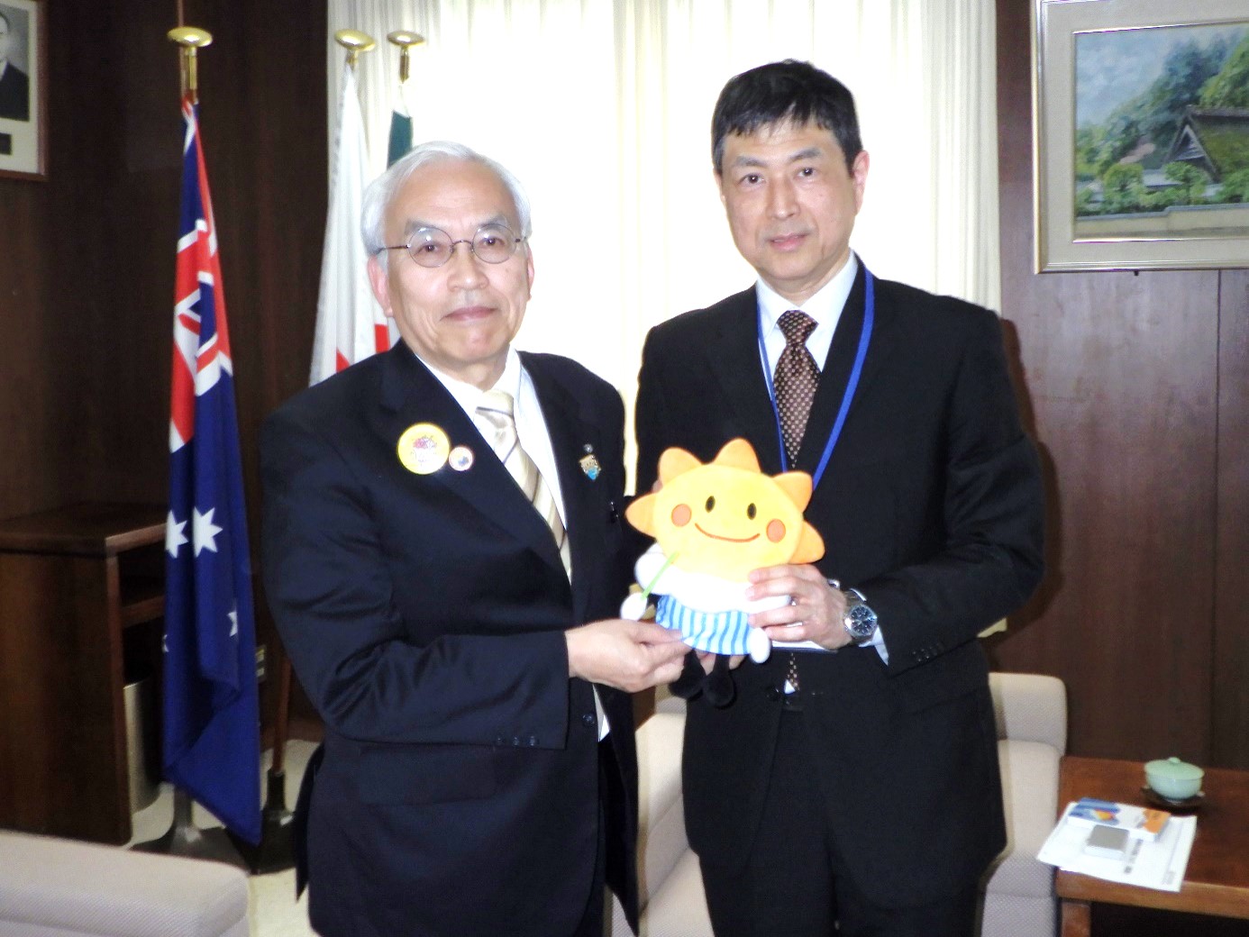 岡本町長と気象台長