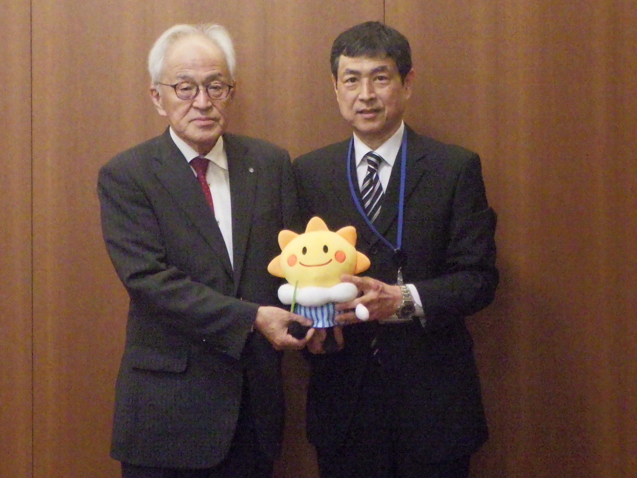 沖汐町長と気象台長