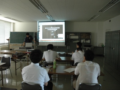 南極地域観測隊気象庁派遣隊員への研修の写真