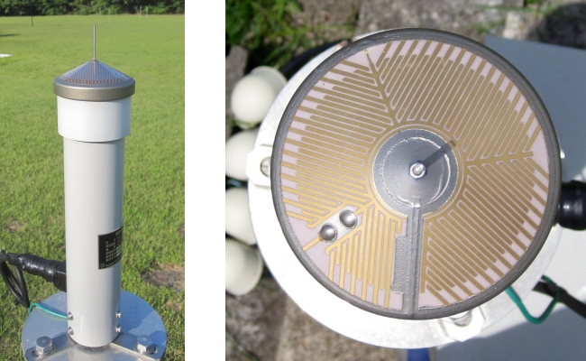 感雨器の外観（左）と感雨面（右）