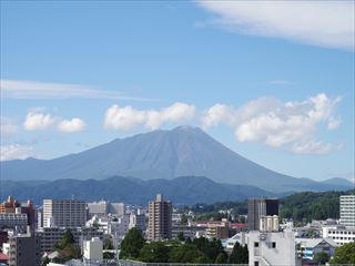 盛岡市からみた岩手山