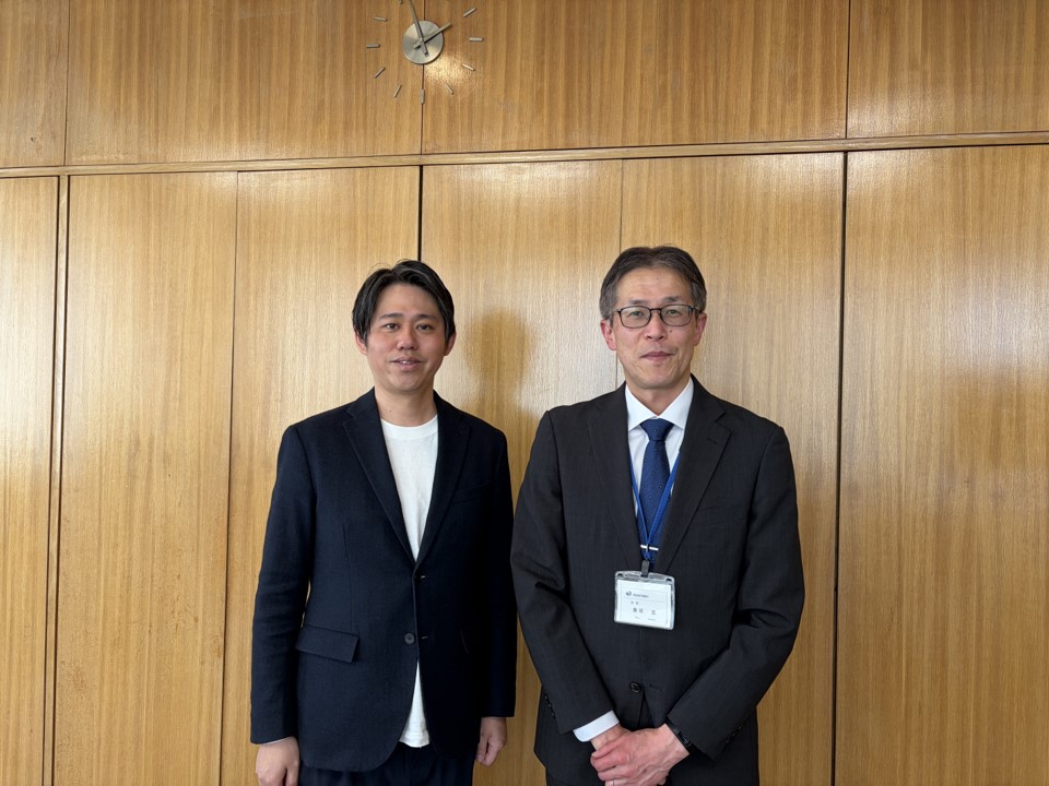 森田町長と気象台長